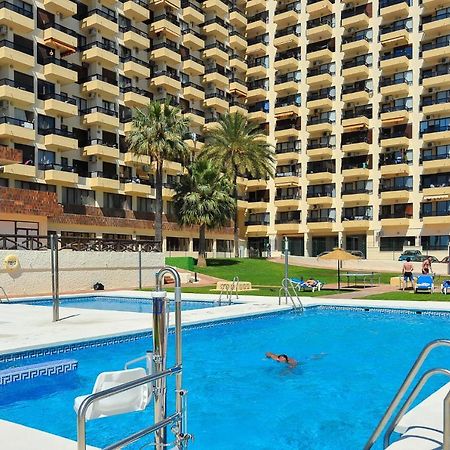 Apartment Aloha Playa Malaga เบนัลมาเดนา ภายนอก รูปภาพ