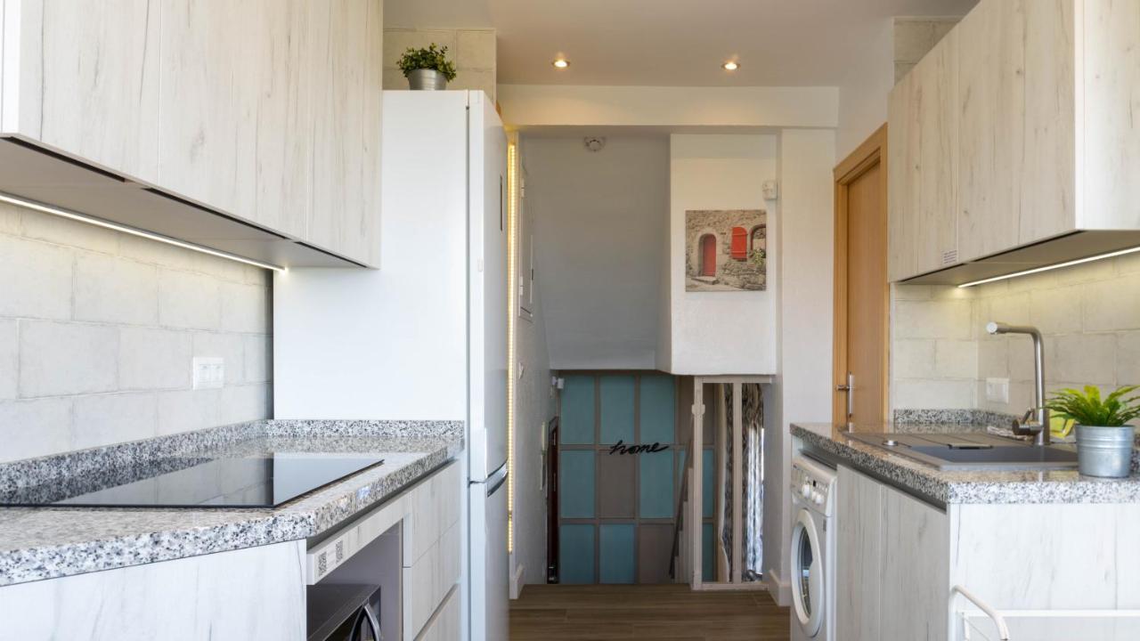 Apartment Aloha Playa Malaga เบนัลมาเดนา ภายนอก รูปภาพ
