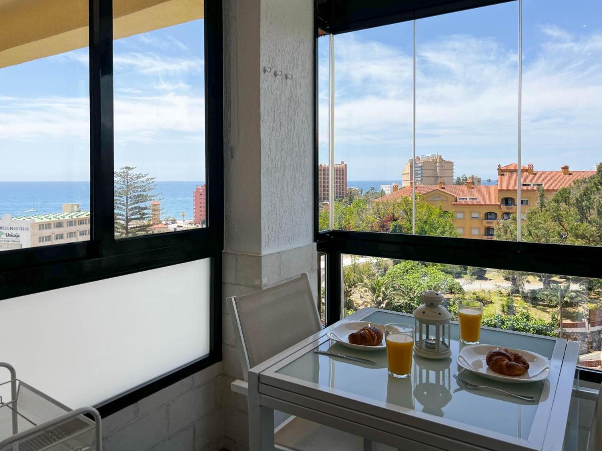 Apartment Aloha Playa Malaga เบนัลมาเดนา ภายนอก รูปภาพ